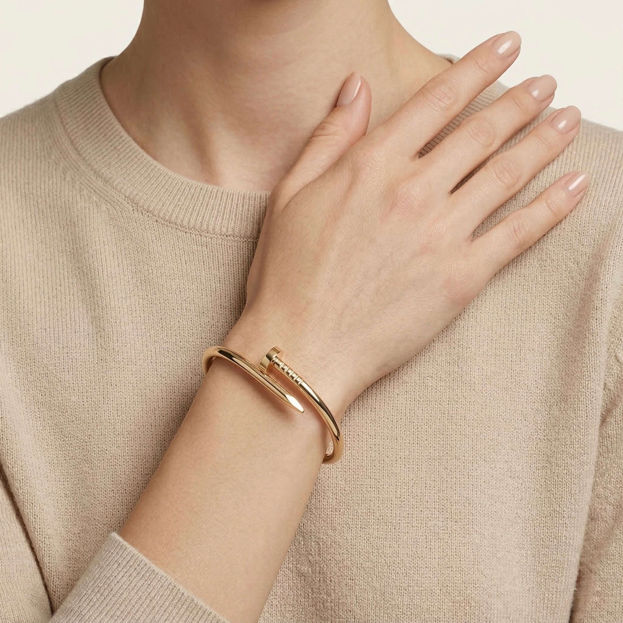 Valen Nail Bangle